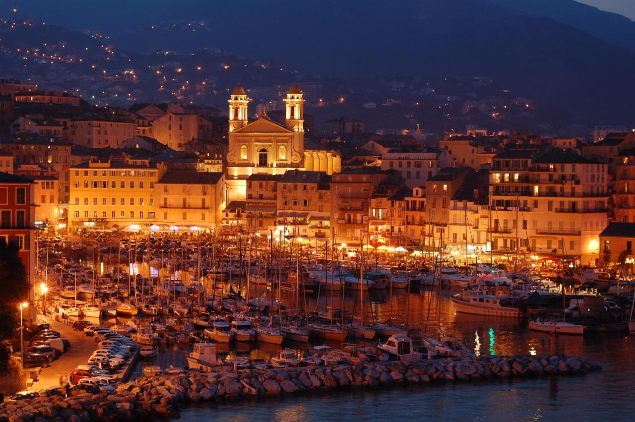 Beau T2 Sur Le Vieux Port, Centre De Bastia Apartment Bastia  Bagian luar foto